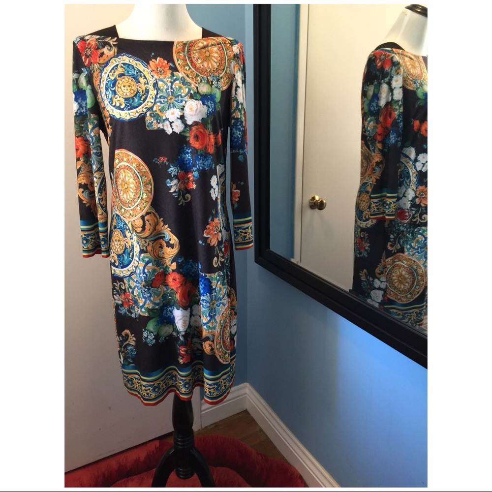 Muse Shift Dress - image 1